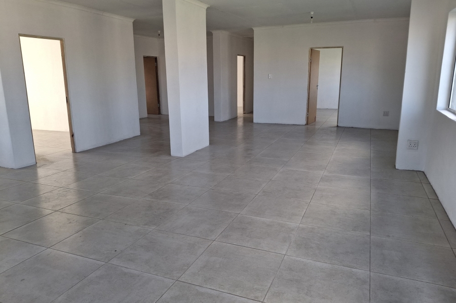 9 Bedroom Property for Sale in Lavender Hill Western Cape